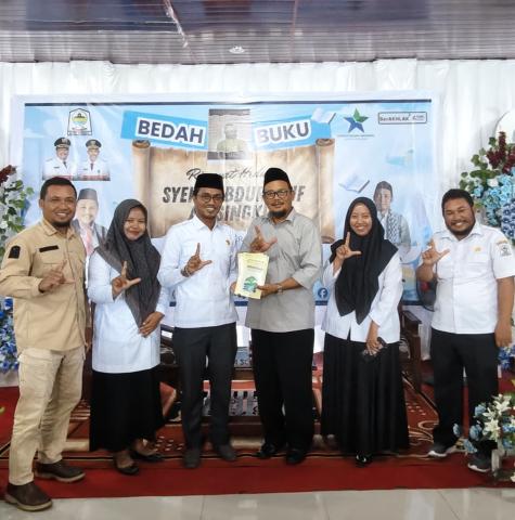 Penyerahan buku 