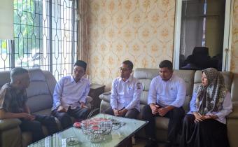 Silaturahmi dengan ketua DPRK Aceh Singkil